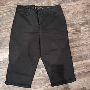 Gloria Vanderbilt Amanda Women's Sz 14 Black Slimming Jean Shorts